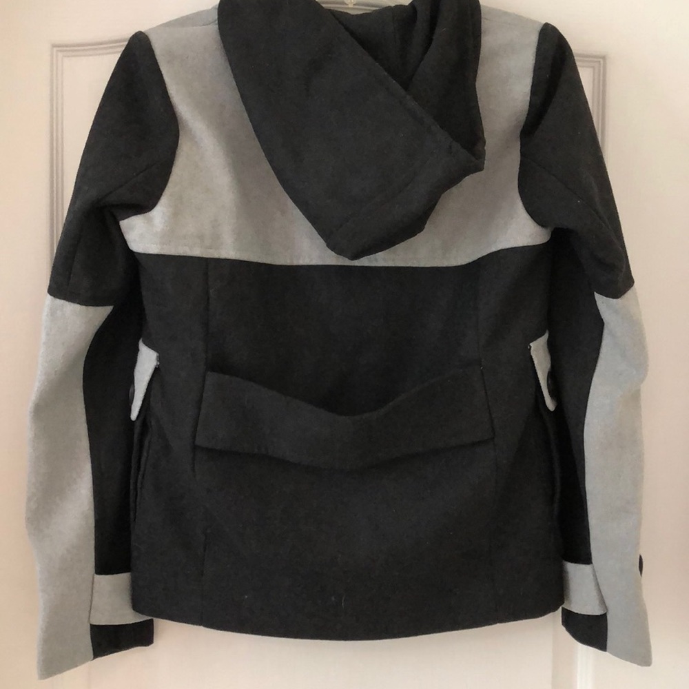 Jacket - Picture 2 of 4